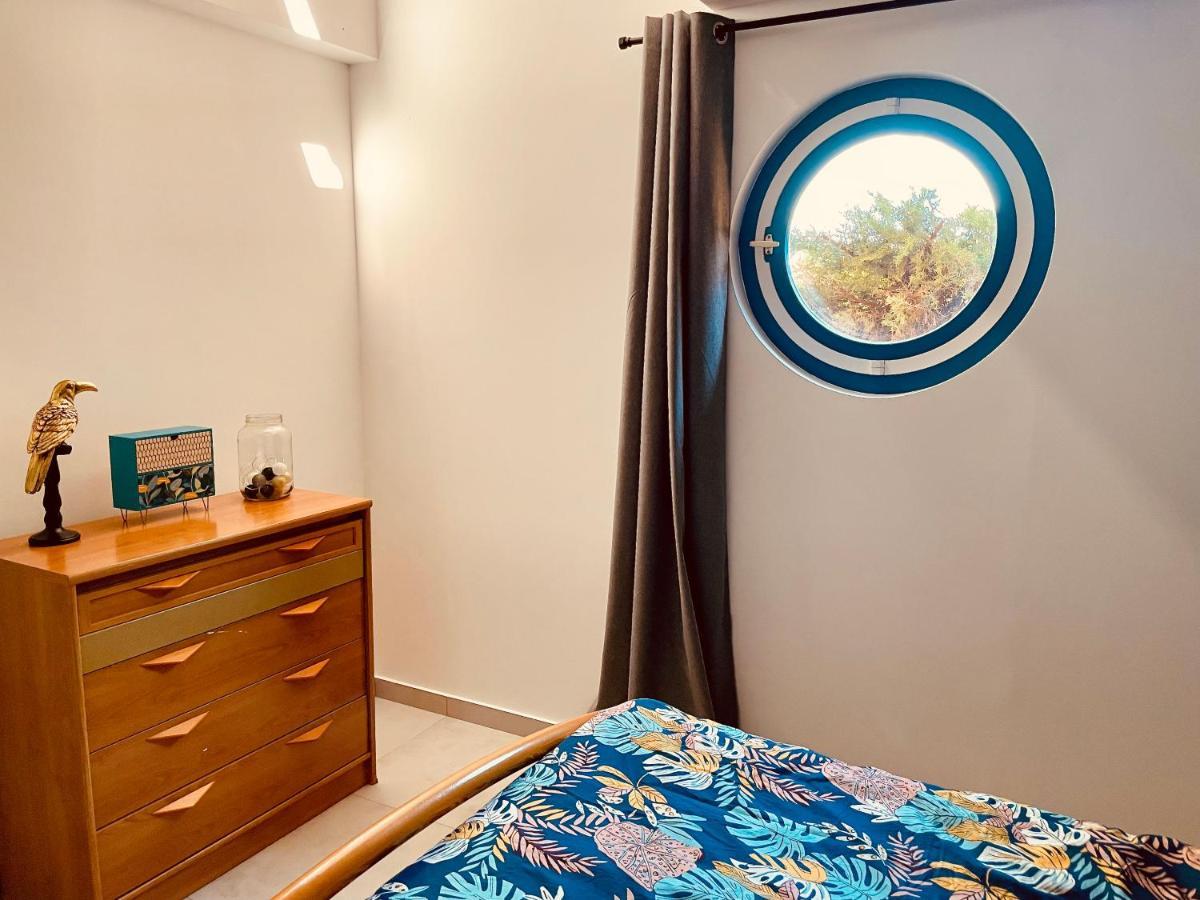 La Villa Perroquet Poncins Esterno foto